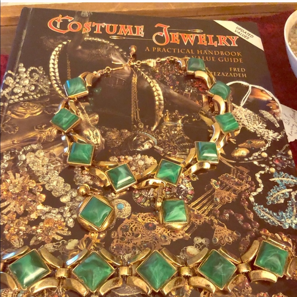 Vtg Trifari set signed